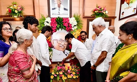 அன்பழகன் நினைவுதினம்: முதல்-அமைச்சர் மு.க.ஸ்டாலின் மரியாதை