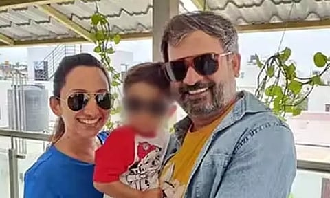 'கே.ஜி.எப்., சலார்' பட உதவி இயக்குனரின் 4 வயது மகன் ‘லிப்ட்’-ல் சிக்கி பலி