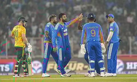 ‘வா மச்சி.. வா மச்சி’ களத்தில் தமிழில் பேசிய இந்திய வீரர்கள்