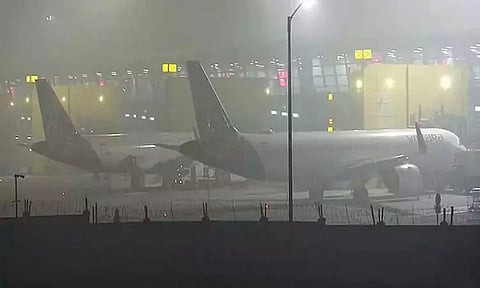 மோசமான வானிலை: ஸ்ரீநகர் விமான நிலையத்தில் 11 விமானங்கள் ரத்து