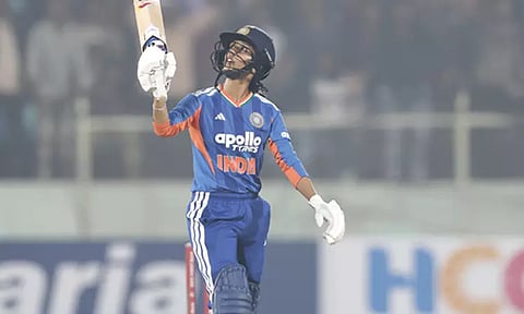 முதல் டி20: இலங்கை அணியை வீழ்த்தி இந்தியா வெற்றி