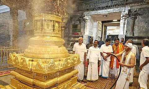 ஆகம முறைப்படி நடந்த தூய்மைப்பணி.. வைகுண்ட ஏகாதசி விழாவிற்கு தயாராகும் ஏழுமலையான் கோவில்