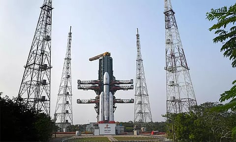 பாகுபலி ராக்கெட் இன்று விண்ணில் பாய்கிறது