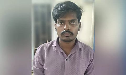 ஓட்டலில் கியூஆர் கோடு ஸ்டிக்கர் ஒட்டி மோசடி: நாகப்பட்டினம் வாலிபர் கைது