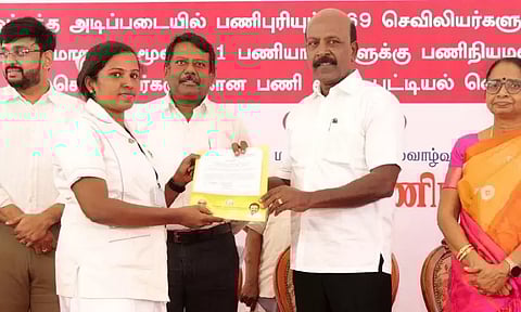 ஒப்பந்த செவிலியர்கள் 169 பேருக்கு பணிநிரந்தர ஆணை - மா.சுப்பிரமணியன் வழங்கினார்