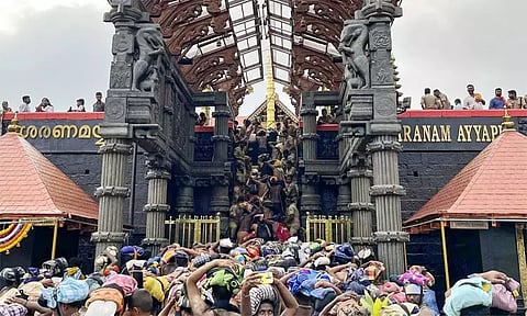 சபரிமலையில் இதுவரை 30 லட்சம் பக்தர்கள் சாமி தரிசனம் ..கடந்த ஆண்டை விட குறைவு