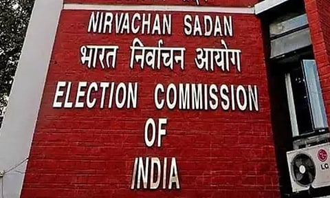 எஸ்.ஐ.ஆர். பணி: கணக்கெடுப்பு படிவத்தை சரியாக நிரப்பாதவர்களுக்கு நோட்டீஸ் அனுப்பும் பணி தொடக்கம்