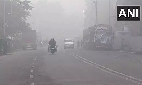 உத்தர பிரதேசத்தில் குளிர் அலை: 1-ந்தேதி வரை பள்ளிகளுக்கு விடுமுறை