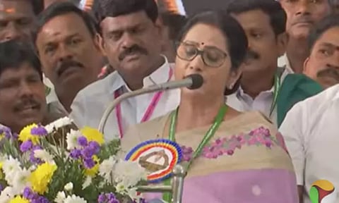 ராமதாஸ் இல்லாத பாமக பிணத்துக்கு சமம்: ஸ்ரீகாந்தி கடும் தாக்கு