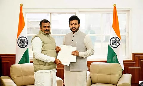 ‘தூத்துக்குடி’ விமான நிலையத்தின் பெயரை மாற்ற எல்.முருகன் கோரிக்கை