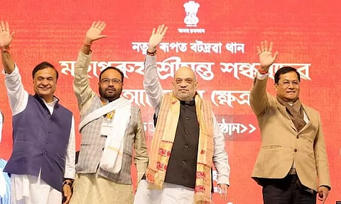 ஊடுருவல்காரர்களை நாட்டை விட்டு வெளியேற்றுவோம் ; அசாமில் அமித்ஷா பேச்சு