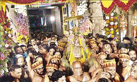 ஸ்ரீரங்கம் ரெங்கநாதர் கோவிலில் 8 நாட்கள் திறந்திருக்கும் சொர்க்கவாசல்