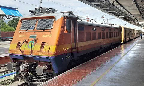 திருப்பதி - ராமேசுவரம் எக்ஸ்பிரஸ் ரெயிலில் கூடுதல் பெட்டிகள் இணைப்பு