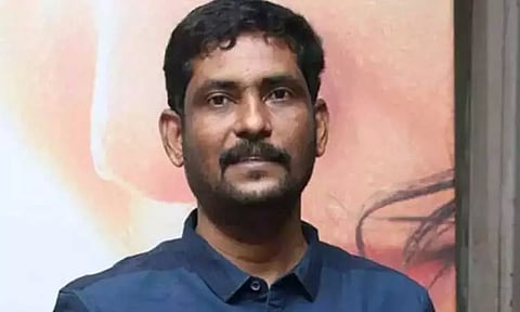 வெறும் 27 தியேட்டர்கள்.. இப்படியே போனால் தமிழ் சினிமா மெல்ல சாகும்- சுரேஷ் காமாட்சி வேதனை