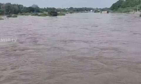 நெல்லையில் தொடர் கனமழை: தாமிரபரணி ஆற்றில் வெள்ளப்பெருக்கு