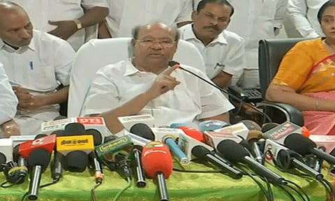 பாமக சார்பில் கூட்டணி பேச அன்புமணிக்கு தகுதியில்லை - ராமதாஸ்