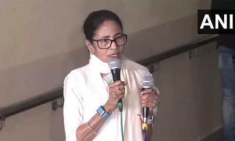 ஐபேக் அலுவலகத்தில் அமலாக்கத்துறை சோதனை: எங்களால் பாஜக அலுவலகங்களில் சோதனை நடத்த முடியும் - மம்தா பானர்ஜி ஆவேசம்