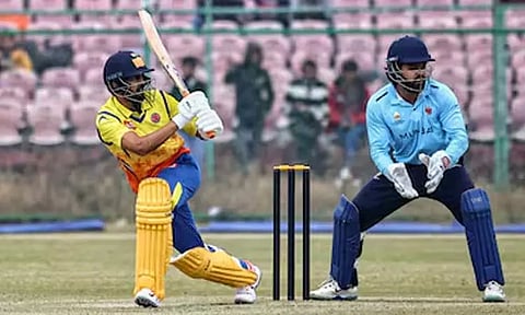 விஜய் ஹசாரே கோப்பை: புதிய சாதனை படைத்த ருதுராஜ் கெய்க்வாட்