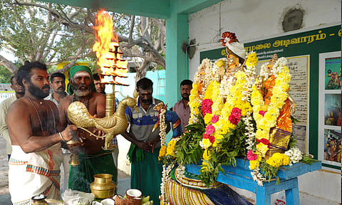 தோரணமலை முருகன் கோவிலில் கடைசிவெள்ளி வருணகலச பூஜை
