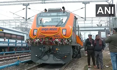 தமிழகம்-மேற்கு வங்கம் இடையே 3 அம்ரித் பாரத் ரெயில்களை இயக்க ஒப்புதல்