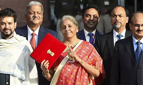 பிப்.1ம் தேதி மத்திய பட்ஜெட் தாக்கல்; மக்களவை சபாநாயகர் அறிவிப்பு