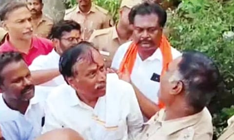 தடையை மீறி கல்லத்தி மரத்துக்கு செல்ல முயற்சி: திருப்பரங்குன்றத்தில் எச்.ராஜா கைது