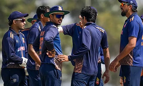 விஜய் ஹசாரே கோப்பை:காலிறுதியில் டெல்லி அணி தோல்வி