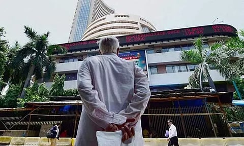 சரிவுடன் நிறைவடைந்த நிப்டி: இன்றைய பங்குச்சந்தை நிலவரம்