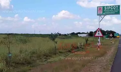 சிப்காட்-மாபெரும் தூய்மைப் பணி 2026: தொழிற்பூங்காக்களில் 1,500 டன் கழிவுகள் அகற்றம்