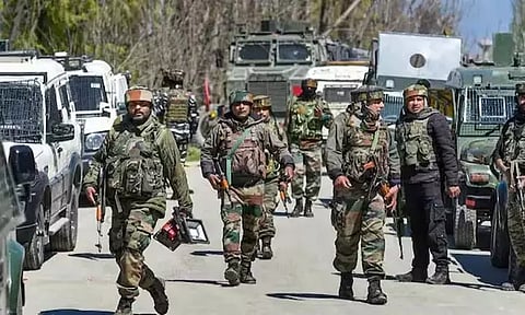 ஜம்மு: பாதுகாப்புப்படையினர், பயங்கரவாதிகள் இடையே மோதல்