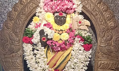 சிறப்பு அலங்காரத்தில் பாலசுப்பிரமணிய சுவாமி