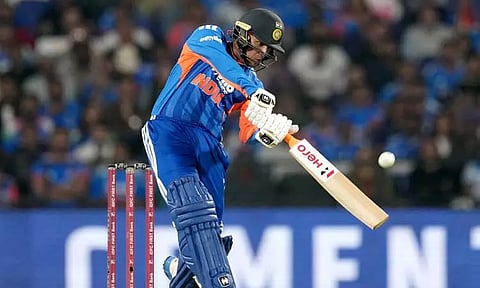 டி20 கிரிக்கெட்: ரசல் சாதனையை முறியடித்த அபிஷேக் சர்மா