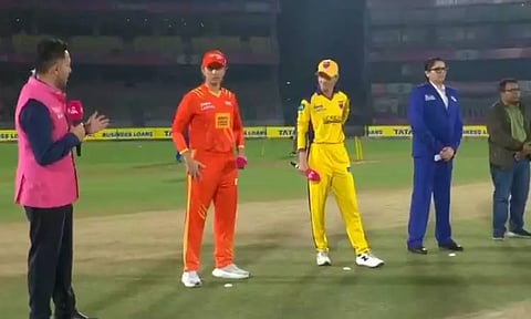 மகளிர் பிரீமியர் லீக்: குஜராத்துக்கு எதிராக உபி வாரியர்ஸ் பந்துவீச்சு தேர்வு