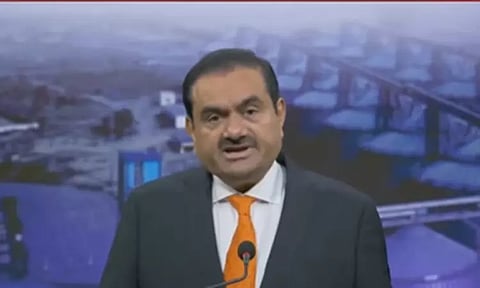 அதானி குழுமத்திற்கு ரூ.1 லட்சம் கோடி இழப்பு