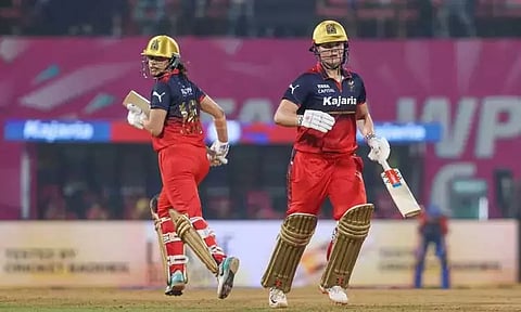 மகளிர் பிரீமியர் லீக்: பெங்களூரு - டெல்லி அணிகள் இன்று மோதல்