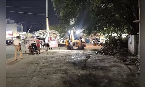 தூத்துக்குடியில் தூய்மைப்பணியில் போலீசார்: பொதுமக்கள் பாராட்டு