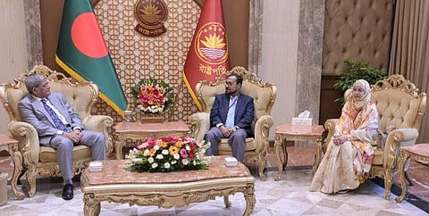 A delegation led by Jagannath University Vice-Chancellor Prof Dr Md Rais Uddin pays a courtesy call on President Mirza Fakhrul on September 21, 2026.