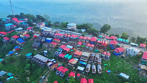 Tourists return to Sajek Valley in Rangamati on Friday as a four-day restriction on visits is lifted, with around 800 visitors arriving on the first day of reopening.