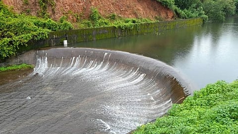 सहा धरणांमधील जलपातळी खालावली : जलस्रोत खाते