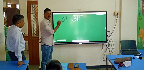 संस्कारक्षम आणि "स्मार्ट" शिक्षण देण्याचा संकल्प दीनदयाळ विद्यामंदिरप्राथमिक शाळेने घेतला आहे.