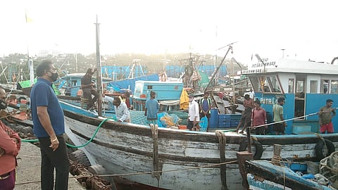 Goan fishermen caught in trap of problems