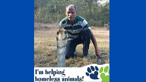 पत्रकार संघाच्या इतर सभासदांनी स्पष्ट केल्यानंतर त्यांची या समाजमित्र पुरस्कारासाठी निवड करण्यात आली .