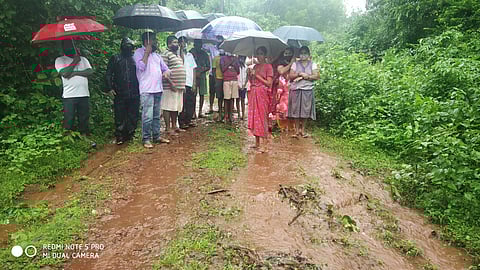 Dhangar Samajbandhav from Bomigal-Desaiwada expressing grief over the unpaved road, Ugem (Goa) on Tuesday, 20 July, 2021.