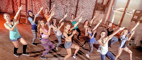 डान्स केल्याने आरोग्यास फायदा होतो.