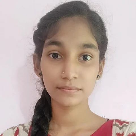 Hemangi Harmalkar(1st rank) with 92.8% (Don Bosco High school Tuyem, Goa)