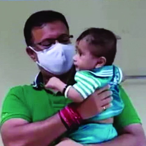 Goa: After a successful surgery, Health Minister Vishwajit Rane picked up the baby