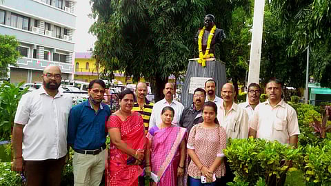 Tribute to Bhausaheb on behalf of Gomantak Maratha Samaj and Mahila Samiti, Mormugao - Goa