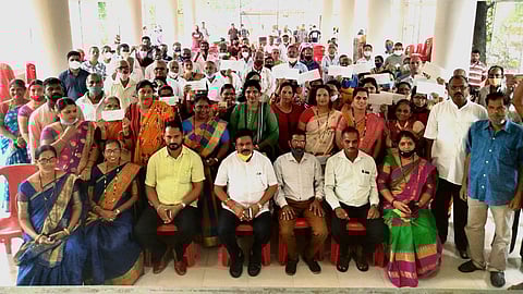 MLA Dayananad Soopate in Karykarta Meeting (Goa)