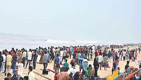 कोविड संपलेला नसून, जनतेने काळजी घ्यावी, एसओपीचे पालन करावे.