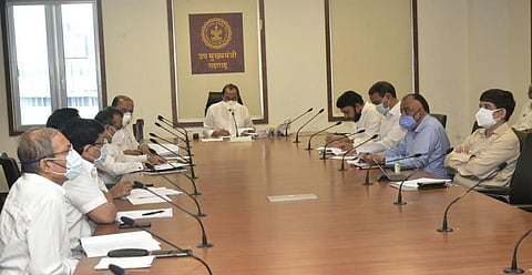 राज्य सरकारच्यावतीने पात्र बाधितांना सरसकट 50 हजार रुपयांची मदत (Assistance of Rs. 50,000 to the affected) देण्याचा महत्वपूर्ण निर्णय यापूर्वीच घेतला आहे.